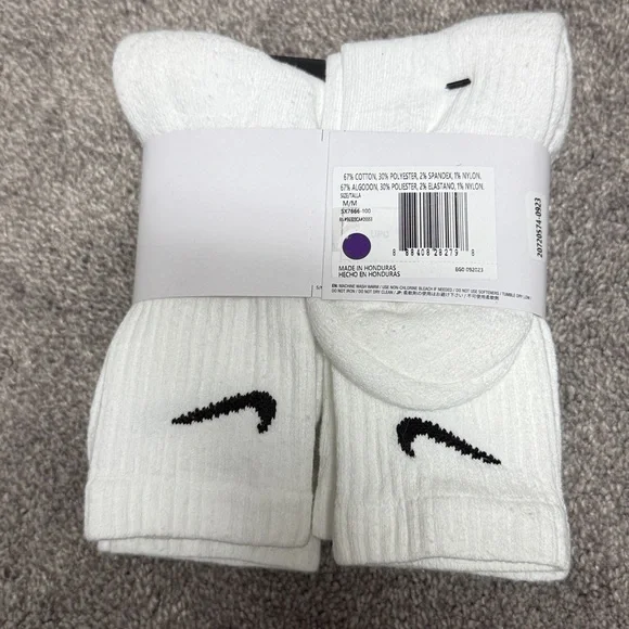 Nike Everyday White Crew Socks with Black Swoosh - Picture 2 of 3